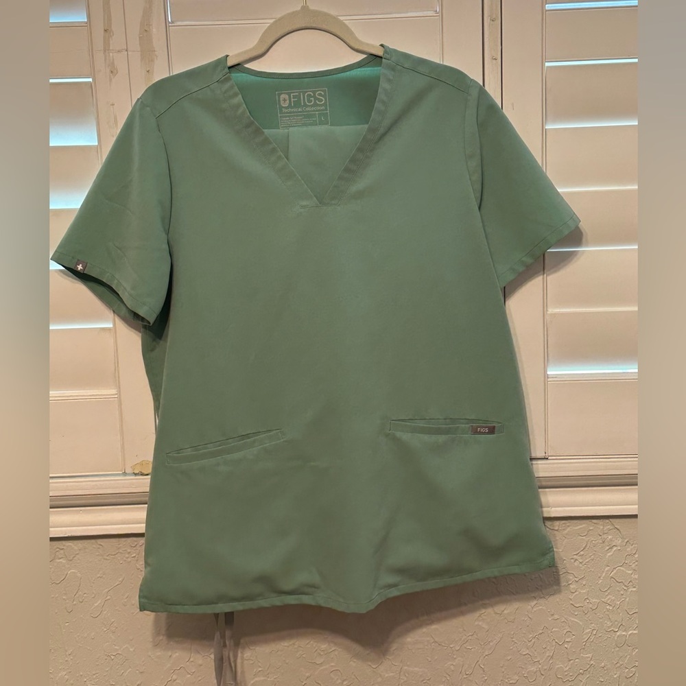 FIGS Limited Edition Jade Two Front Pocket Scrub Set - Large - Tall Pants !